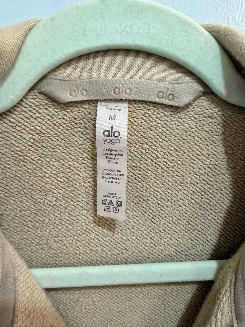 Alo Yoga Renown Cropped Button-Up Pullover Jacket - Macadamia - Tan Beige Medium - Picture 6 of 10